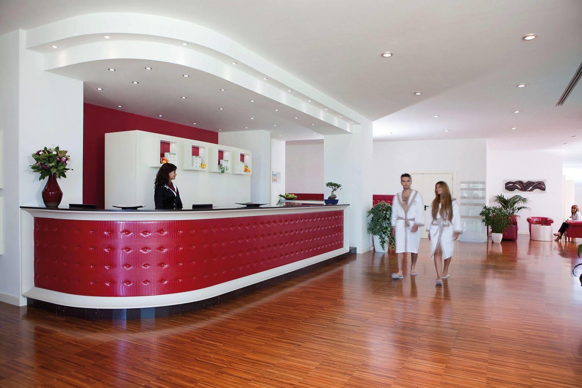 קסטלפטרוסו Fonte Del Benessere Resort מראה חיצוני תמונה